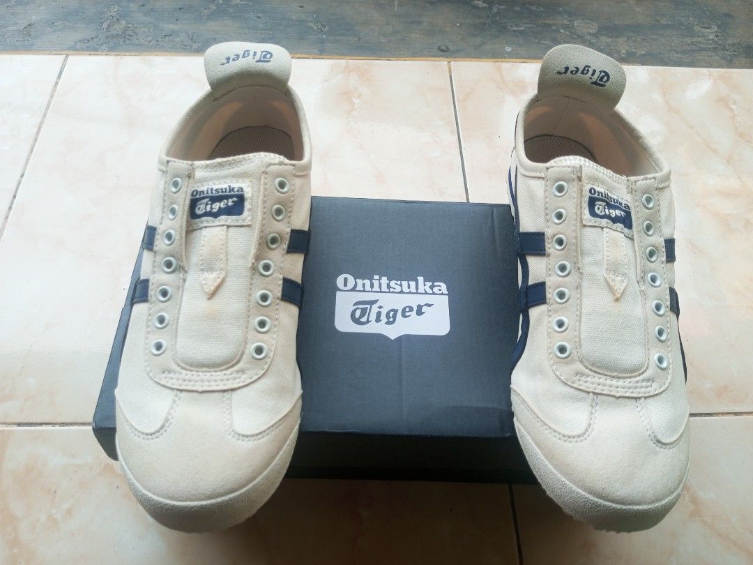onitsuka tiger size 40 (Kategori: Sepatu Wanita) berada di Depok. Dikirim oleh bongkarlemari20 (ID iklan 1449124806, Gambar 2). Deskripsi: nego tipis aja baru 1 kali pake tapi pas di cuci ada noda kuning tapi masih bisa bersih pake vanish miror beli 425 di tiktok shop.