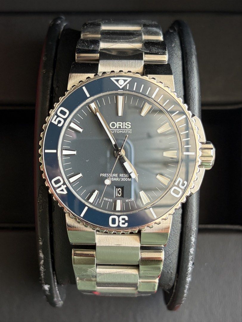 Oris Aquis Date Smurf (Category: Men's Watches) located in Malabon City. Submitted by claanchetadmd (Listing ID 1449180168, Image 3). Description: Oris Aquis Date “Smurf” Blue Ceramic Bezel & Dial Discontinued Model Ref. No. 01 733 7653 4155-07 8 26 01РЕВ Oris Calibre 733-1 41 Hours Power Reserve 43mm case 9.9/10 Like new condition! Full Set | 58,000 Php Selling below SRP 140k Php Message me for more details!.