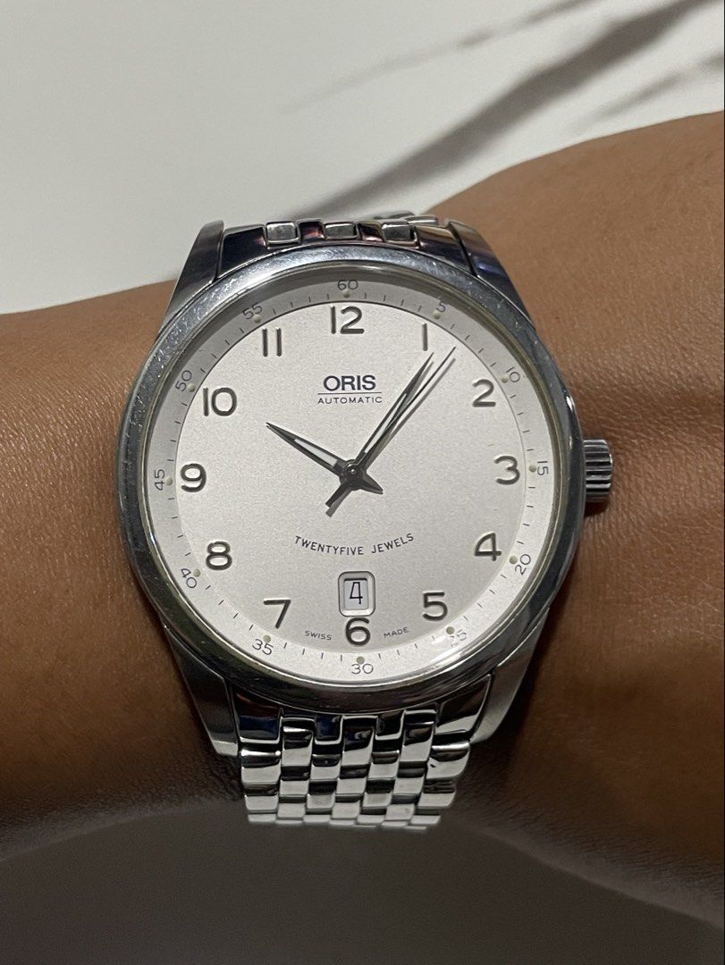 Oris XXL Date Automatic (Category: Men's Watches) located in Taguig. Submitted by j_watches007 (Listing ID 1319710941, Image 1). Description: Authentic Secondhand ⌚ Used Watch Oris XXL Date Automatic White Dial Swiss Made Front Sapphire Crystal All Stainless Steel 20 28540 Oris Swiss 7504 42MM Original Bracelet 7plus inc. wrist size “Watch Only” DISCLAIMER: IT’S OLD USED WATCHES EXPECT OF SOME SCRATCHES/SIGNS OF USAGE & PLEASE MANAGE YOUR EXPECTA