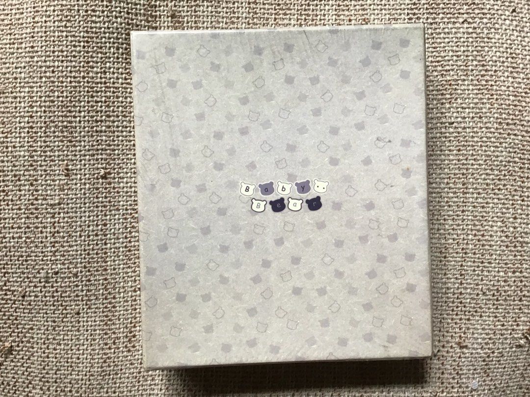 Photo Album (Category: Stationery & School Supplies) located in Manila. Submitted by carou35896 (Listing ID 1449142725, Image 2). Description: .
