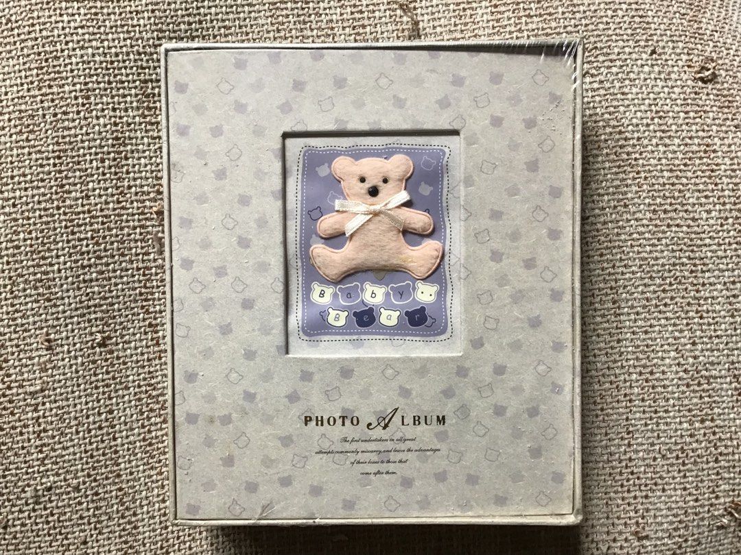 Photo Album (Category: Stationery & School Supplies) located in Manila. Submitted by carou35896 (Listing ID 1449142725, Image 1). Description: .
