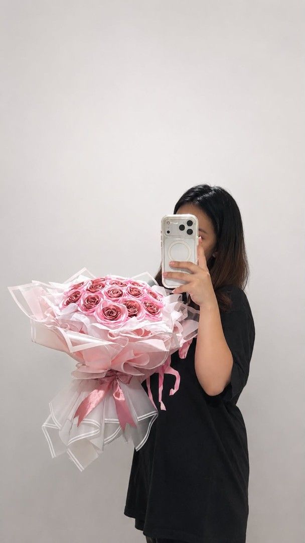Pink Rose Artificial Flower Bouquet (Category: Flowers & Bouquets) located in Mandaluyong City. Submitted by quueniesnchz (Listing ID 1449131936, Image 2). Description: 🌸 Satin Flower Bouquet 🌸 Looking for the perfect gift? Our handmade satin flower bouquets are perfect for: 💖 Birthdays 💖 Monthsaries 💖 Anniversaries 💖 Mother’s Day 💖 Father’s Day 💖 Graduations 💖 Valentine’s Day 💖 Or any day you want to surprise your loved ones! Unlike fr