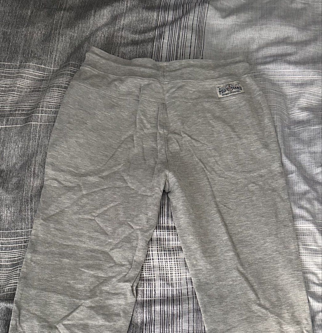 POLO LONG PANTS （分類：嬰兒及小童流行時尚）位於 Hong Kong。 由 happy.shoppinghk 提交（商品編號 1449205372，圖片 3）。簡介： Length : 81 CM Width : 18.5 CM。