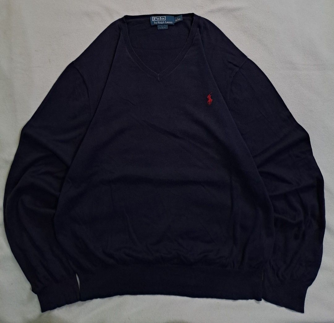 Polo Ralph Lauren V-neck Sweater (Category: Coats, Jackets and Outerwear) located in Baguio. Submitted by che1224 (Listing ID 1449204835, Image 1). Description: Polo Ralph Lauren V-neck Sweater.