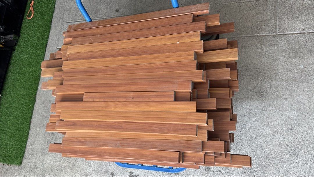 Powder Coated Tubular Accent (Category: Construction & Building Materials) located in Manila. Submitted by mysticstar_d67ad3_tree (Listing ID 1449213558, Image 1). Description: For Sale! Powder Coated Tubular Accents - 32 inches (length) x 2 inches (width) x 1 inch (height) - 1.5mm thickness - 252 pieces .