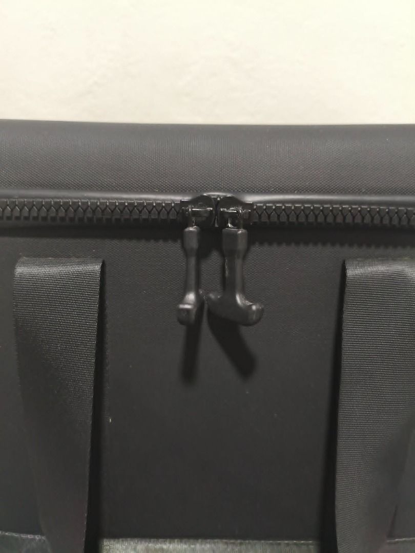 PowerArQ Carrying Case (Category: Cases & Covers) located in Cabanatuan. Submitted by sonnelp (Listing ID 1449144291, Image 2). Description: - Black carrying case with handles - Zipper closure for secure storage - Features 'PowerArQ' logo on top - Durable material for long-lasting use - Ideal for storing and transporting equipment.