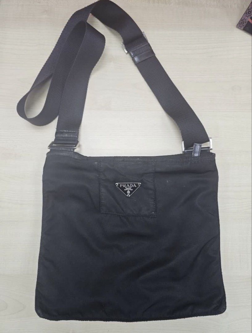 Prada Bag (Category: Bags & Wallets) located in Kuala Lumpur. Submitted by msb4h (Listing ID 1449294343, Image 1). Description: .