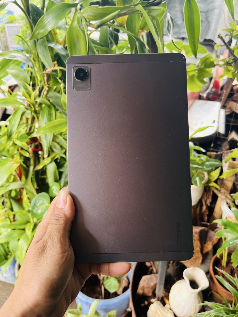 REALME PAD MINI (Category: Realme) located in Quezon City. Submitted by chel2704 (Listing ID 1449162986, Image 3). Description: REALME PAD MINI UNIT ONLY FIX 🅿️2000‼️ 3GB/32GB 8MP REARCAM 6400MAH BATTERY TYPE-C CHARGER PWEDE SA SIM (ANY SIM) NO ISSUE QC COMMONWEALTH .
