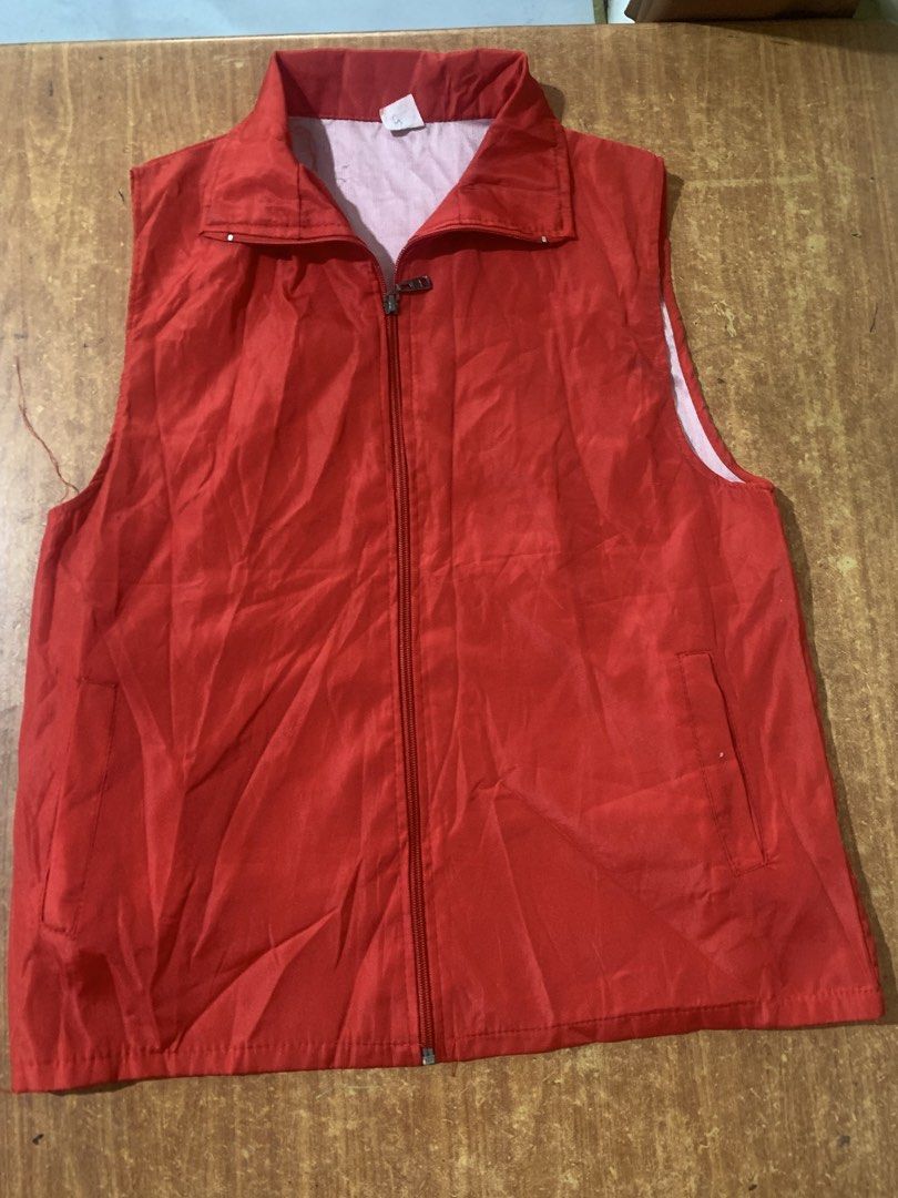 Red Lightweight Windbreaker Vest (Category: Coats, Jackets and Outerwear) located in General Trias. Submitted by sofiethrifts (Listing ID 1449180923, Image 2). Description: .