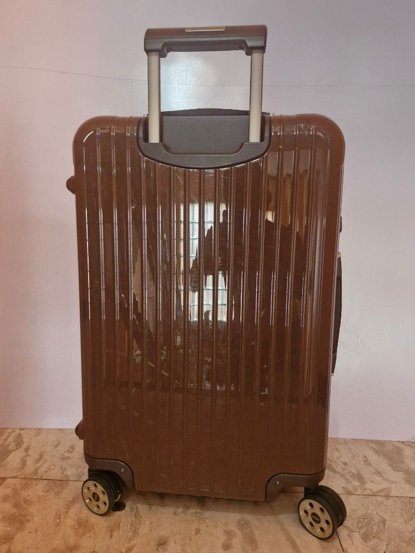 Rimowa Salsa Deluxe (Category: Everything Else Others) located in Manila. Submitted by leo.velasquez (Listing ID 1449132776, Image 2). Description: Rimowa Salsa Deluxe Check in Medium size Brown color MOA/Welcome rotonda meet-up.