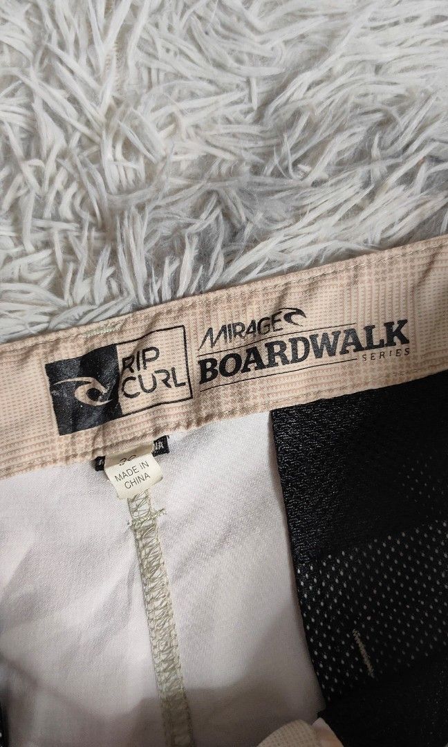 Rip Curl Mirage Shorts (Category: Shorts) located in Bolinao. Submitted by tokiya. (Listing ID 1449119484, Image 3). Description: Rip Curl Mirage Size 30-32 Length 21 Excellent Condition.