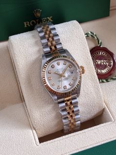 (Category: ) located in . Submitted by cebluxxe_watches (Listing ID 1449279860, Image 1). Description: .