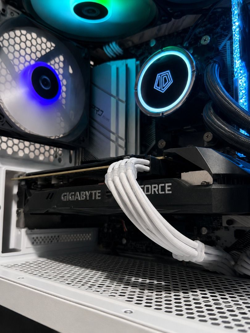 RTX 2060 GIGABYTE Graphics Card507340350943416323