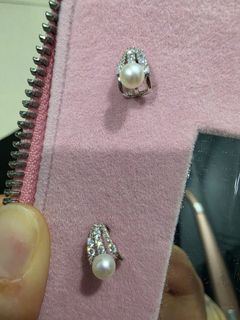 (Category: ) located in . Submitted by blackvelvet38 (Listing ID 1449141859, Image 1). Description: .