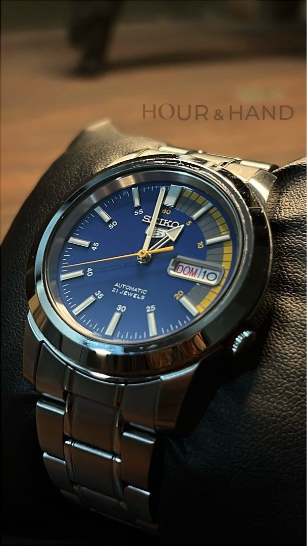 Seiko 5 SNKK27 — “Blue Speedracer” — Complete Set (Category: Luxury Watches) located in Cebu City. Submitted by elijah.liston (Listing ID 1449209706, Image 3). Description: ⌚ Seiko SNKK27 Automatic “Blue Speedracer” 💰 ₱4,900 📍 Cebu City – Meetups Available 🚚 Nationwide Shipping 💳 GCash / BPI / Cash A unique Seiko 5 automatic with a vibrant blue dial, yellow accents, and a racing-inspired chapter ring. A great everyday automatic that offers so