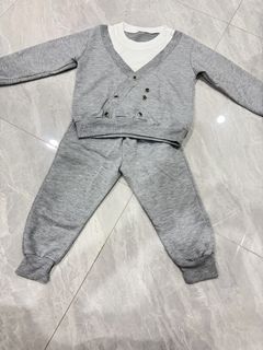 (Kategori: ) berada di . Dikirim oleh moon2323 (ID iklan 1449283542, Gambar 1). Deskripsi: .
