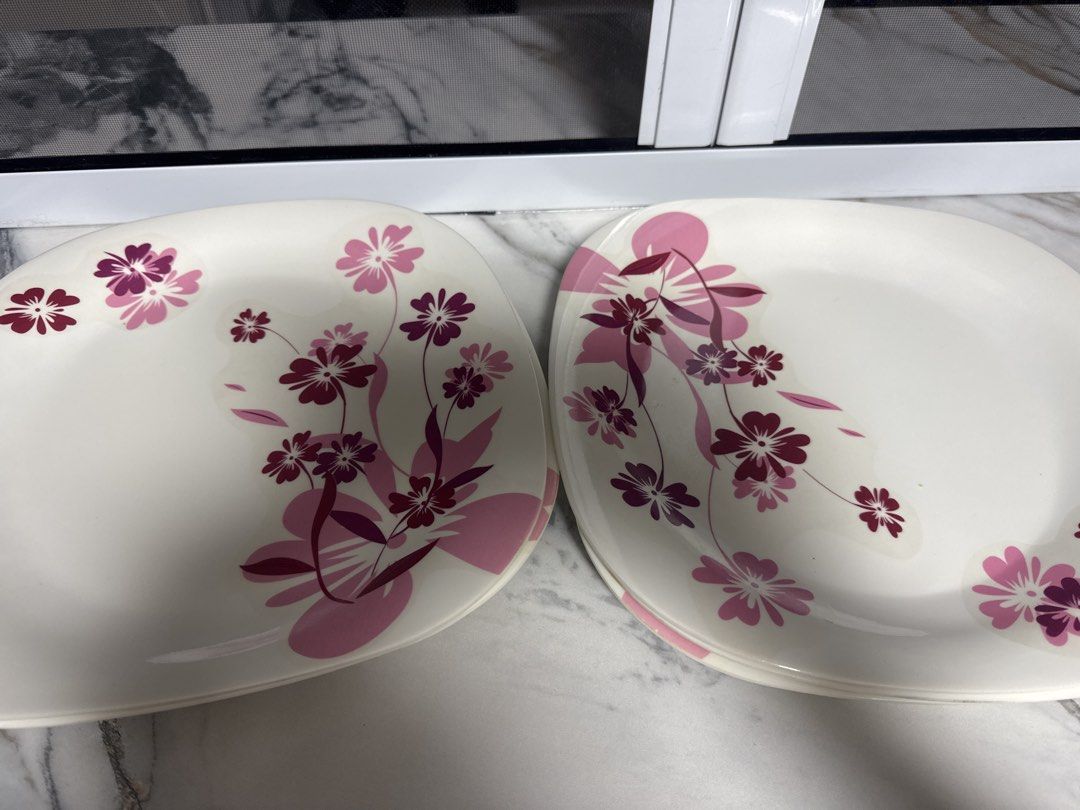 Set of 2 Square Floral Plates