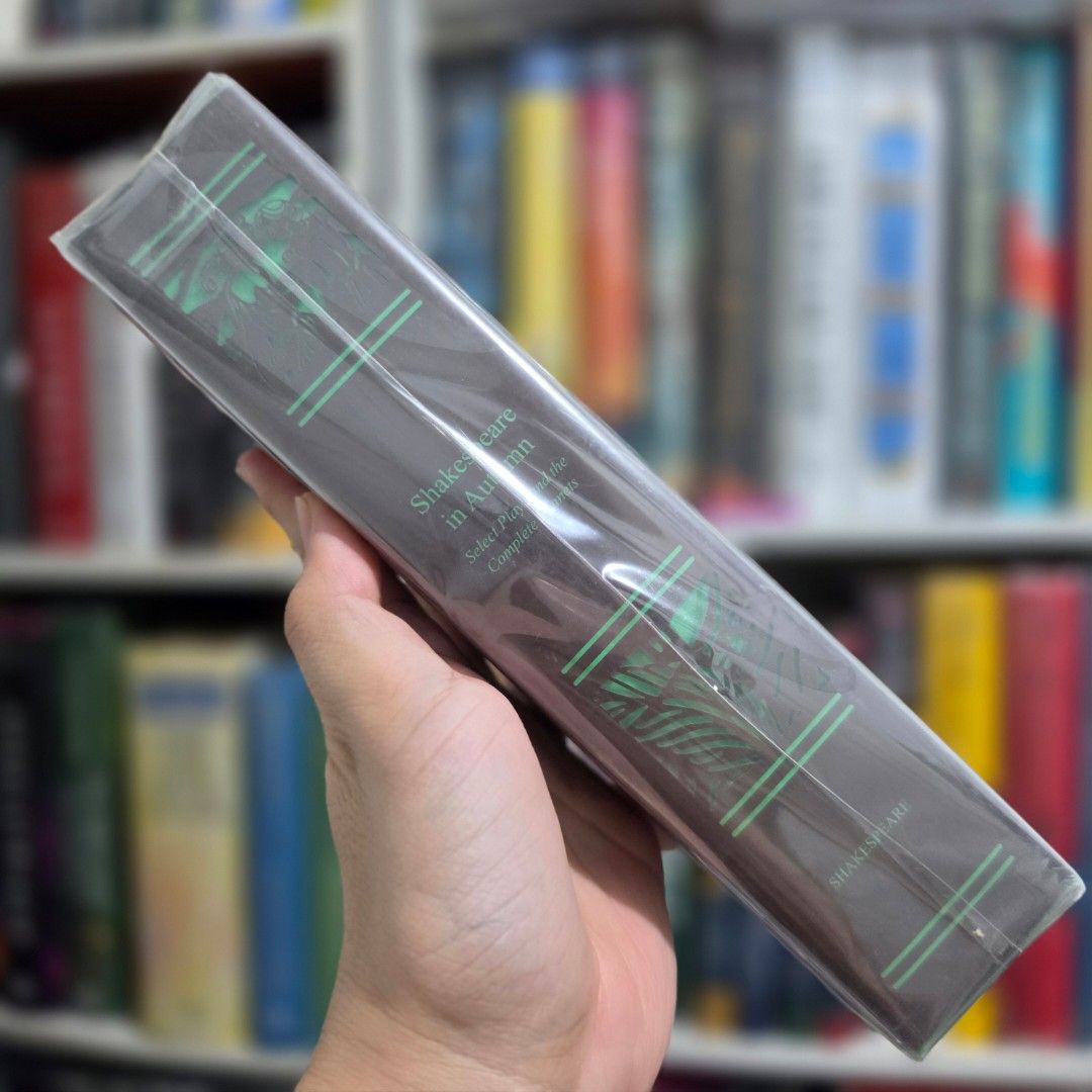 Shakespeare in Autumn Special Edition (Category: Storybooks) located in Makati City. Submitted by vladcpa (Listing ID 1449139310, Image 3). Description: PLEASE READ CAREFULLY BEFORE BUYING ☺ - Special Edition: Shakespeare in Autumn - Design: Beautiful green and black cover and spine - Page Edges: Green - Condition: Collector's item, comes in protective plastic wrap - Ideal for: Shakespeare enthusiasts and book collectors 💵 MOP: B P I or Gc@sh 🚚