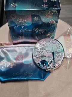 (Category: ) located in . Submitted by makeupaddict78 (Listing ID 1449196786, Image 1). Description: .