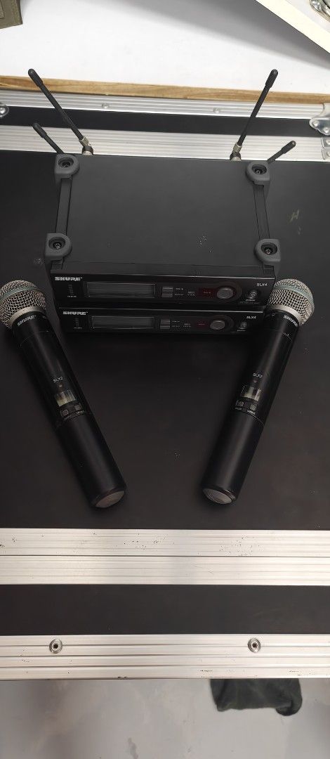 Shure PGX24/PG58 Wireless Microphone System
