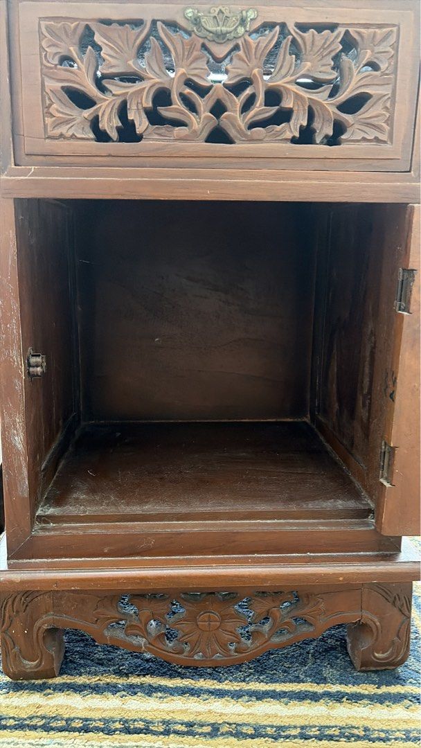 Side table (Category: Shelves, Cabinets & Racks) located in Petaling Jaya. Submitted by amirulhazeman19. (Listing ID 1449192242, Image 2). Description: .