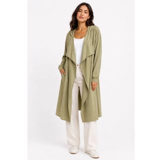 SPRING & WINTER TRAVEL COLLECTION Collection item 3