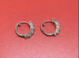 (Category: ) located in . Submitted by shopping_collection (Listing ID 1449218891, Image 1). Description: .