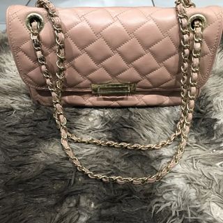 (Category: ) located in . Submitted by happyocean_97f34c (Listing ID 1449153680, Image 1). Description: .