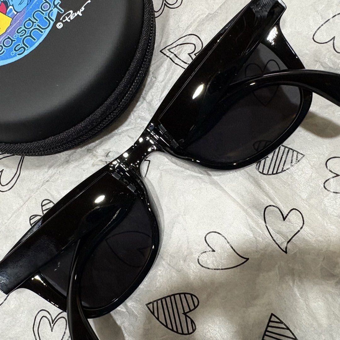 Smurf Foldable Sunglasses (Category: Sunglasses & Eyewear) located in Rizal. Submitted by msclassy (Listing ID 1449247320, Image 3). Description: ✅ 2pcs available - 1 SOLD.