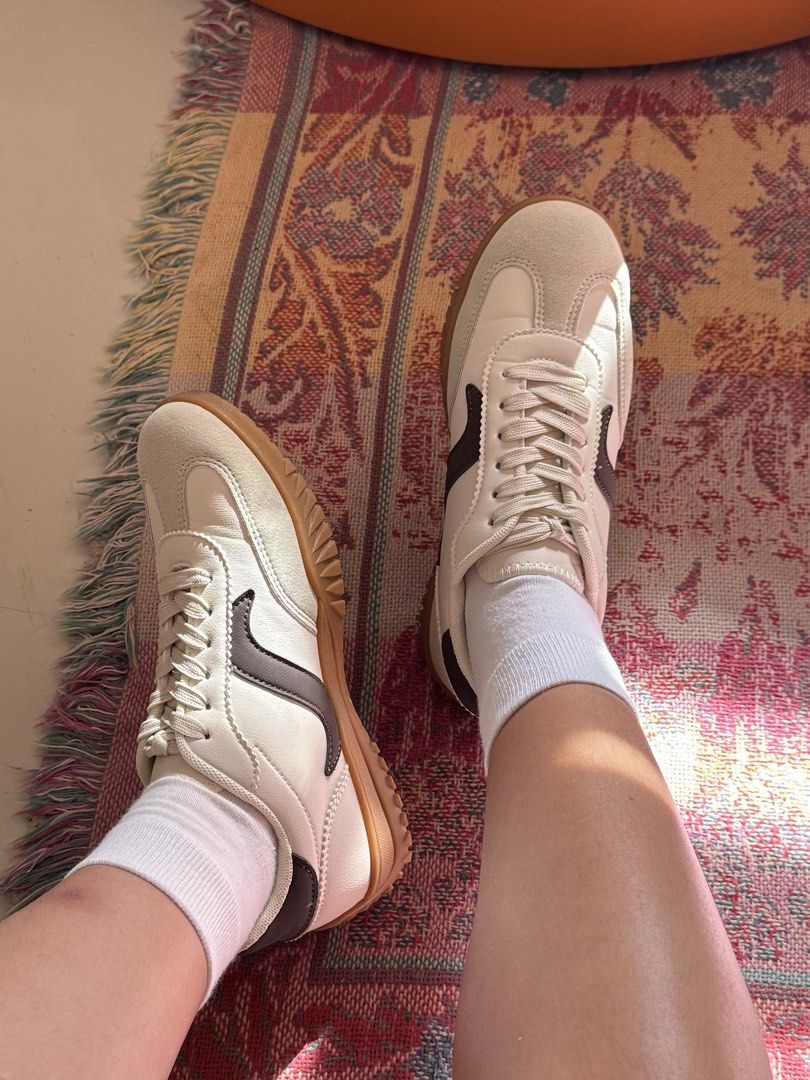 Sofab! Cream & Brown Retro Sneakers (Category: Sneakers) located in Manila. Submitted by leynnn138 (Listing ID 1449289211, Image 3). Description: Sofab! retro sneakers in cream and brown. Suede-like texture, gum sole. Comes with original box. Perfect for casual style..