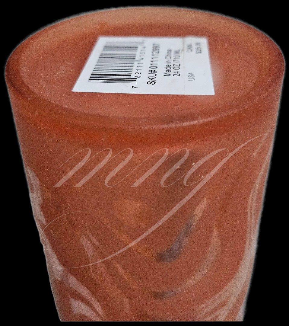 Starbucks 2020 Orange Swirl Cold Cup (Category: Water Bottles & Tumblers) located in Manila. Submitted by catsofgreenfielddistrict (Listing ID 1449143727, Image 2). Description: 🐾😺 Your purchase/s will help raise funds for Cats of Greenfield District 😺🐾 ❗️Limited Edition 💯% Authentic USA Orange Swirl Starbucks Tumbler - With intact SKU - Includes green straw - 24oz capacity - Ideal for everyday beverages - Convenient and portable design.