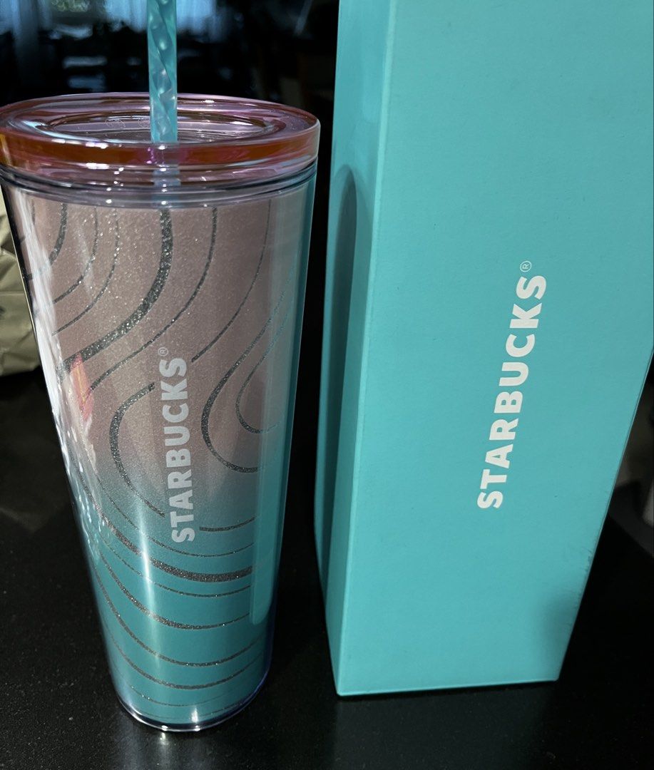 Starbucks Tumbler (Category: Water Bottles & Tumblers) located in Quezon City. Submitted by micmouse24 (Listing ID 1449224243, Image 1). Description: With box Brand new, never used Starbucks 2024 Christmas Collection.