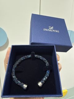 Swarovski 5657665 Cry/Ros Bangle 17cm, Women's Fashion, Jewelry