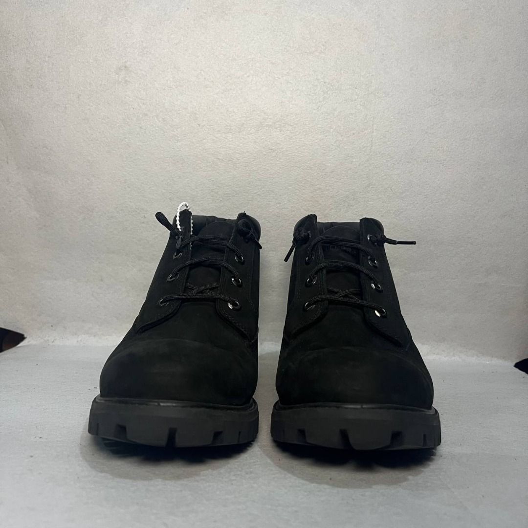 Timberland 9.5 men's Premium Midcut Waterproof Boot (Category: Boots) located in Mandaluyong City. Submitted by theroom501 (Listing ID 1449303976, Image 3). Description: Timberland 9.5 men's Premium Midcut Waterproof Boot Condition:Like new Size on tag: 9.5 Issue: None Price: 8000 Courier LBC JNT Lalamove.