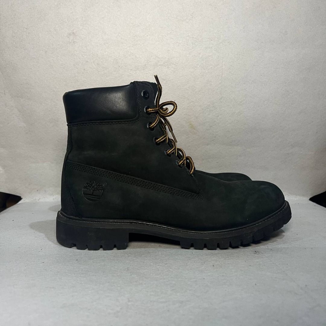 Timberland 9 men's Premium 6-Inch Waterproof Boot (Category: Boots) located in Mandaluyong City. Submitted by theroom501 (Listing ID 1449306132, Image 2). Description: Timberland 9 men's Premium 6-Inch Waterproof Boot Condition:Like new Size on tag: 9 Issue: Mini Scratch and need care Price: 6500 Courier LBC JNT Lalamove.
