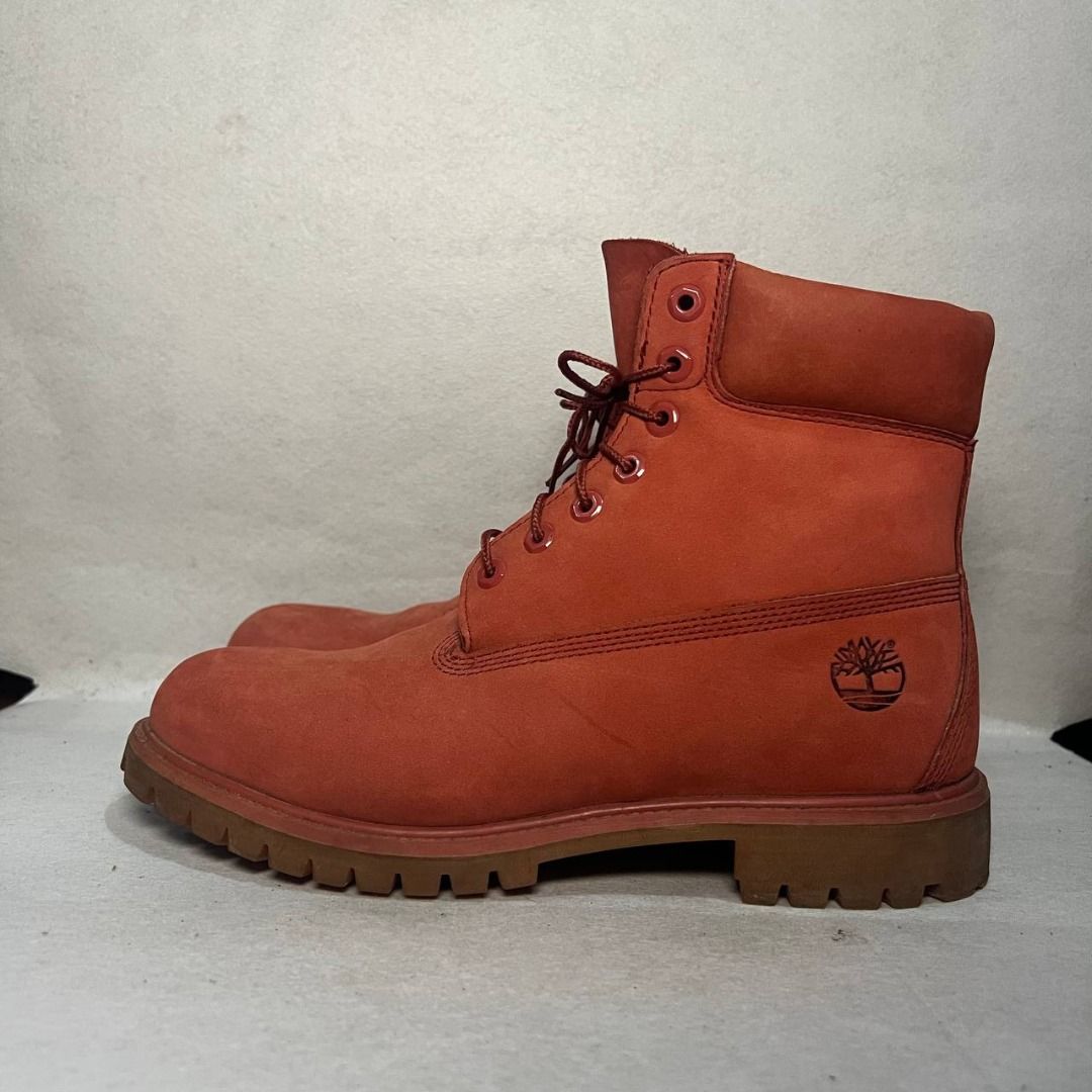 Timberland Classic 6-Inch Boots - Red Suede (Category: Boots) located in Mandaluyong City. Submitted by theroom501 (Listing ID 1449300254, Image 1). Description: imberland 10 men's Premium 6-Inch Waterproof Boot Condition:Like new Size on tag: 10 Issue: Mini Scratch and need care Price: 6000 Courier LBC JNT Lalamove.