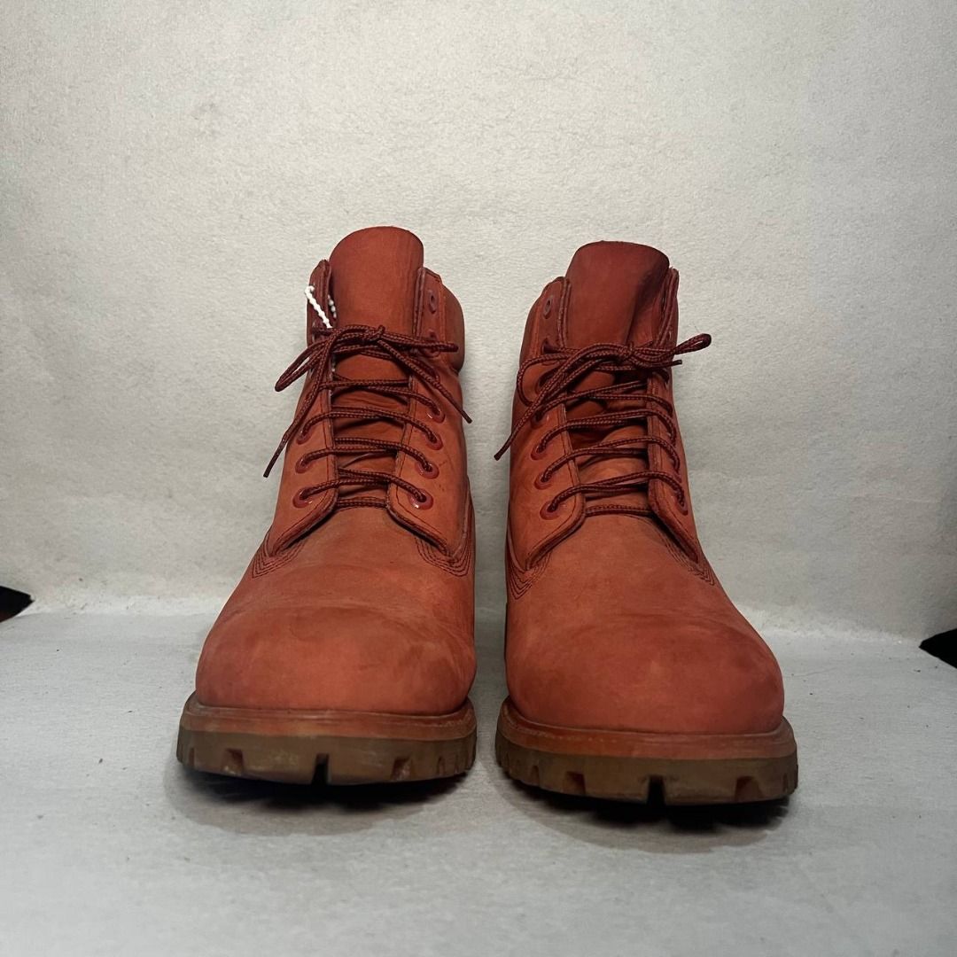 Timberland Classic 6-Inch Boots - Red Suede (Category: Boots) located in Mandaluyong City. Submitted by theroom501 (Listing ID 1449300254, Image 3). Description: imberland 10 men's Premium 6-Inch Waterproof Boot Condition:Like new Size on tag: 10 Issue: Mini Scratch and need care Price: 6000 Courier LBC JNT Lalamove.