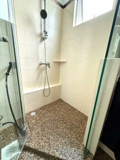 (Category: ) located in . Submitted by premium_flooring_786 (Listing ID 1449170139, Image 1). Description: .