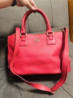 (Category: ) located in . Submitted by stopandshopforluxury (Listing ID 1449171480, Image 1). Description: .