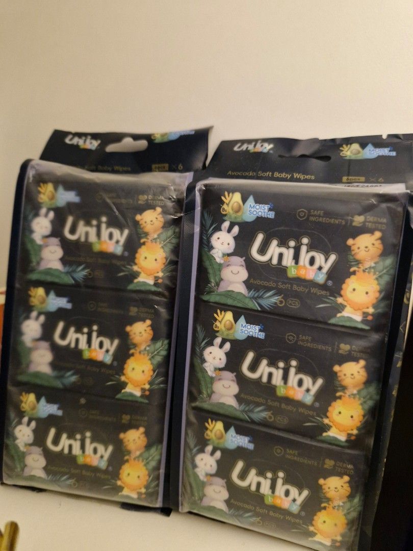Unijoy Avocado Soft Baby Wipes - Pack of 6 (Category: Diapers & Baby Wipes) located in Cheras. Submitted by xiiaomiaoo (Listing ID 1449289250, Image 1). Description: - 6 packs of Unijoy avocado soft baby wipes - Each pack contains 6 individual smaller packs - Perfect for use at home or on-the-go - Gentle and safe for baby's delicate skin - Features adorable animal designs on the packaging stock： 2 bags- RM14.