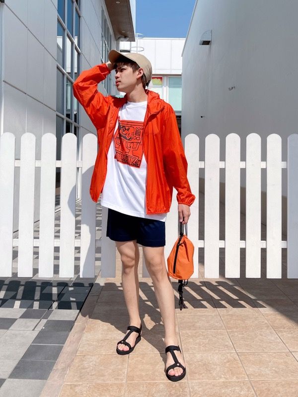 Uniqlo Men UV Protection Parka Medium (Category: Coats, Jackets and Outerwear) located in Paranaque City. Submitted by sengloveima (Listing ID 1449325742, Image 3). Description: .