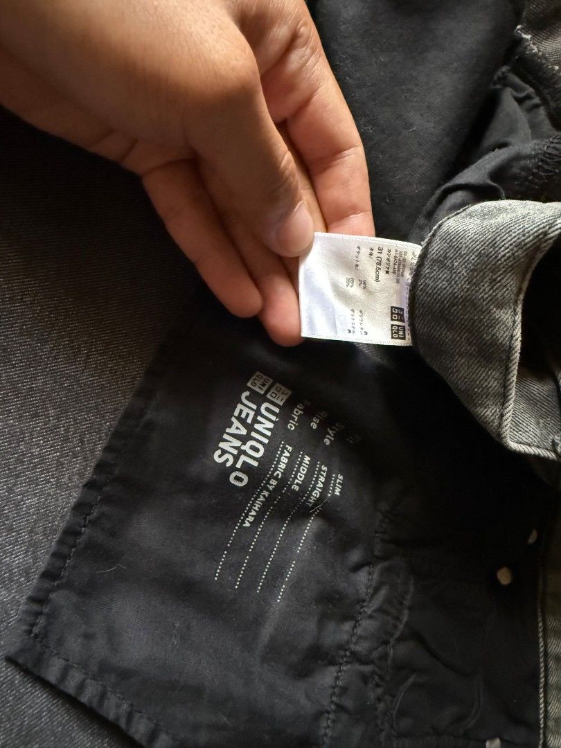 Uniqlo Slim Straight Grey Jeans (Category: Jeans) located in Cabatuan. Submitted by kulas799 (Listing ID 1449196139, Image 3). Description: Uniqlo Jeans Almost brand new Used at least 5x wasit 16 (fits 31-32) overall length 42 leg opening 6.2 1,099 plus shipping fee .