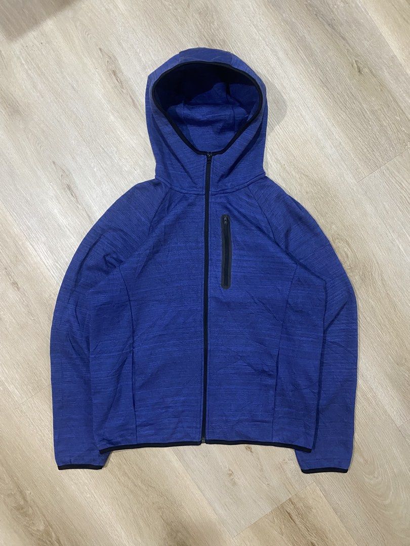 Uniqlo TechFleece Full-Zip Hoodie (Category: Activewear) located in Binan City. Submitted by apawan31 (Listing ID 1449219511, Image 2). Description: For sale: Uniqlo TechFleece Full-Zip Hoodie Size Large on tag Dimensions: 22W x 26L Good Asnew Condition No issue ₱550+sf Pm nalang po sa interested Location:Biñan City, Laguna Mop:Gcash & AUB Courier:Jnt express (payment first)&Lalamove for COD.