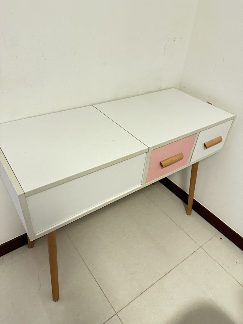 Vanity table (Category: Tables & Sets) located in Singapore. Submitted by ah_wan (Listing ID 1449240753, Image 1). Description: Long: 100cm Width: 40cm Height: 73cm Self collect at 822232.