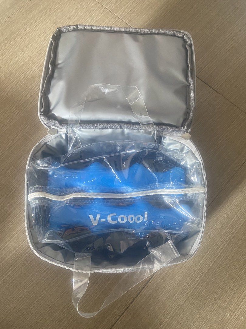 V-COOOL Breastmilk Insulated Cooler Bag Set with Ice Bricks (Category: Breastfeeding & Bottle Feeding) located in Las Pinas. Submitted by mailoooooveszx (Listing ID 1449125285, Image 2). Description: - V-COOOL insulated cooler bag - Color: Grey with pink accents - Includes 2 V-COOOL ice bricks (blue) - Ideal for keeping breastmilk and food cool - Comes with a strap - Includes a separate waterproof inner bag - Perfect for moms on the go.