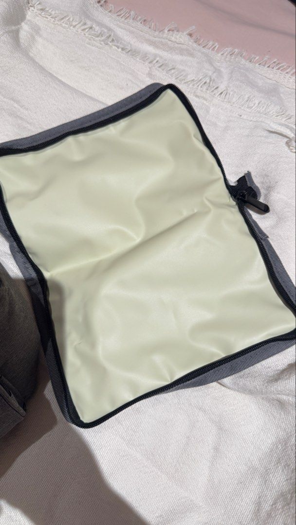 V-Coool Insulated Cooler Bag with Compartments (Category: Breastfeeding & Bottle Feeding) located in Manila. Submitted by sabgonzaga (Listing ID 1449144162, Image 3). Description: - Grey V-Coool cooler bag - Two main zippered compartments - Top compartment with internal mesh pockets - Spacious bottom compartment for food/drinks - Detachable shoulder strap included - Separate zippered pouch for accessories - Ideal for outings and travel Used once 