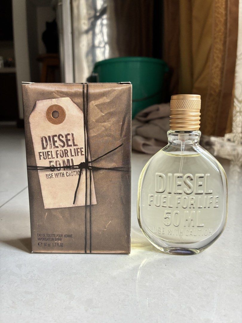 Versace Carolina Herrera Hugo Boss Davidoff Cool (Category: Fragrance & Deodorants) located in Quezon City. Submitted by bagclosets (Listing ID 1449145687, Image 2). Description: carolina herrera 212 sexy men 100ml - P2200 diesel fuel for life perfume 50ML - P1100 Versace Versense 5ML - P600 tommy hilfiger tommy perfume - P1500 david off cool water 75ml ❌SOLD - P1000 Hugo Boss - P600.