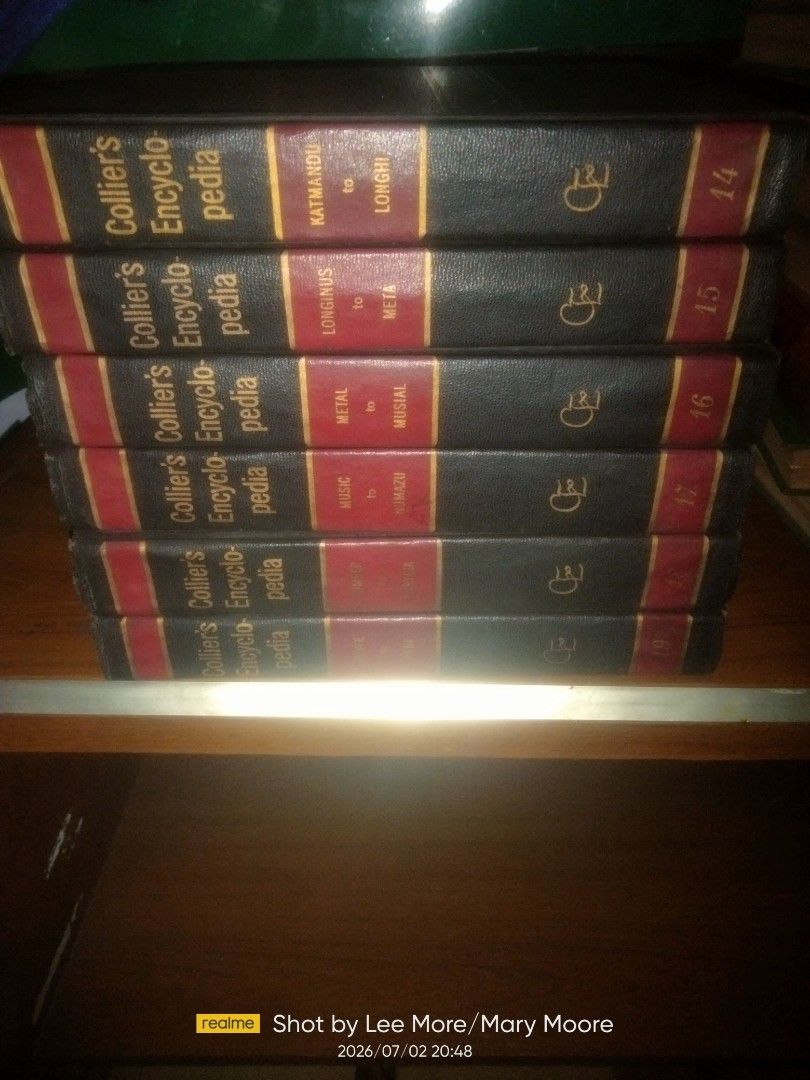 Vintage Colliers Encyclopedia (Category: Textbooks) located in Manila. Submitted by moranolito25893 (Listing ID 1449143028, Image 2). Description: complete set vol 1-24.