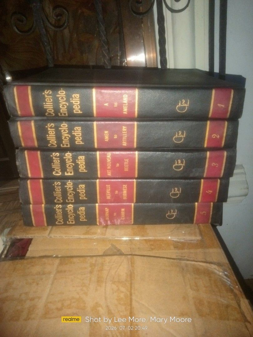 Vintage Colliers Encyclopedia (Category: Textbooks) located in Manila. Submitted by moranolito25893 (Listing ID 1449143028, Image 1). Description: complete set vol 1-24.