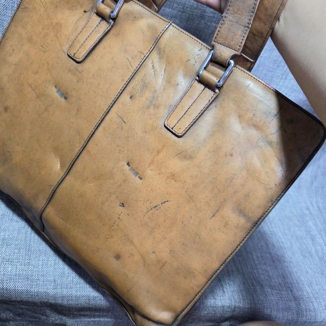 Vintage document bag (Category: Briefcases) located in Manila. Submitted by greyinfash06839 (Listing ID 1449240333, Image 3). Description: 🤍Item: Vintage document bag 🤍Brand: Unknown 🤍Matirial: Leather 🤍Quality: Good quality 🤍color: Brown 🤍Size: Large 🤍Dimension. H: 12 L: 14 W: 2 🤍Sex: For Men 🤍Issue: Minimal flaws 🤍Condition Rate: 7/10 🤍Other info:.